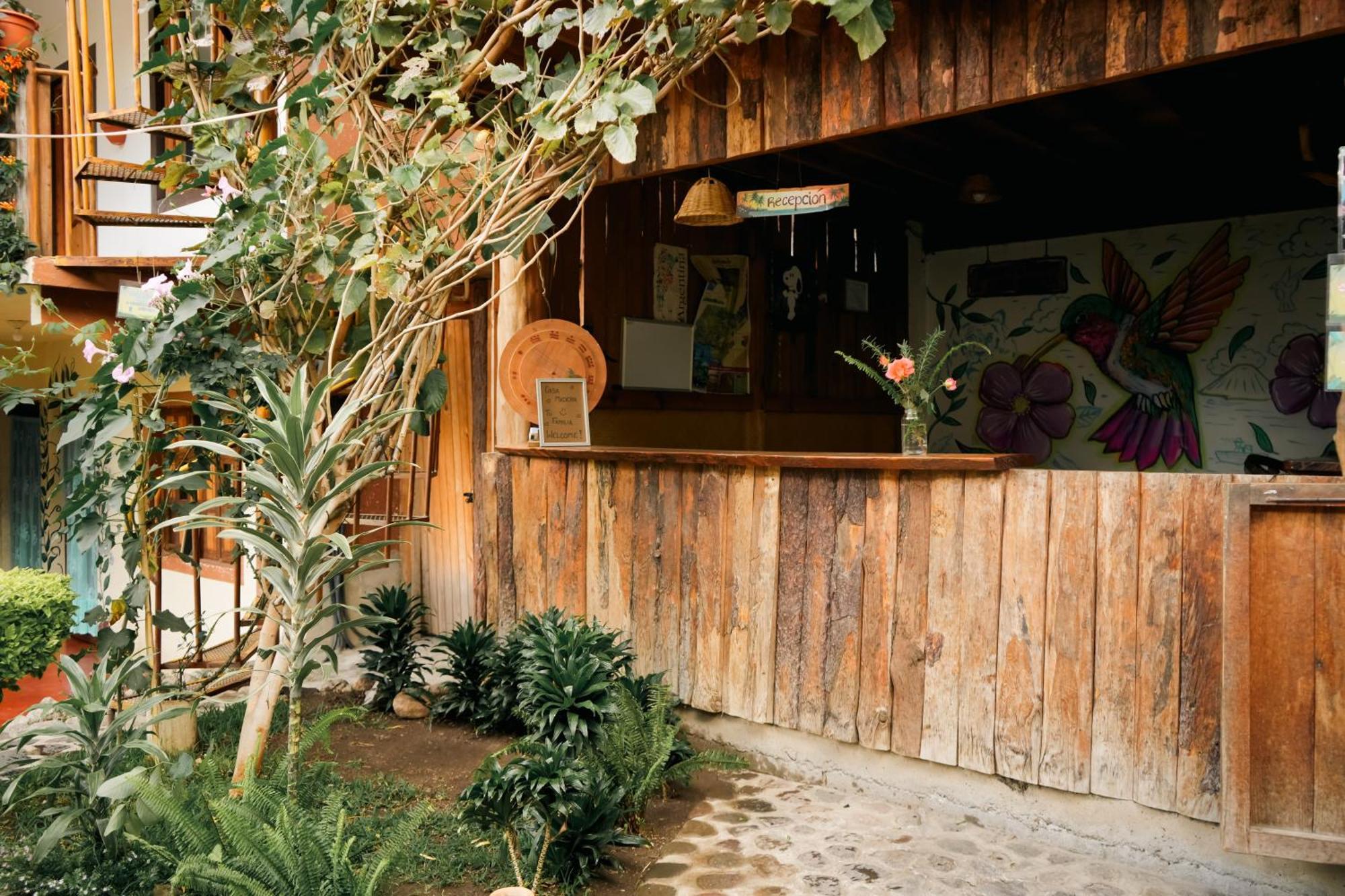 Casa Madera Hostel San Marcos La Laguna Exterior photo