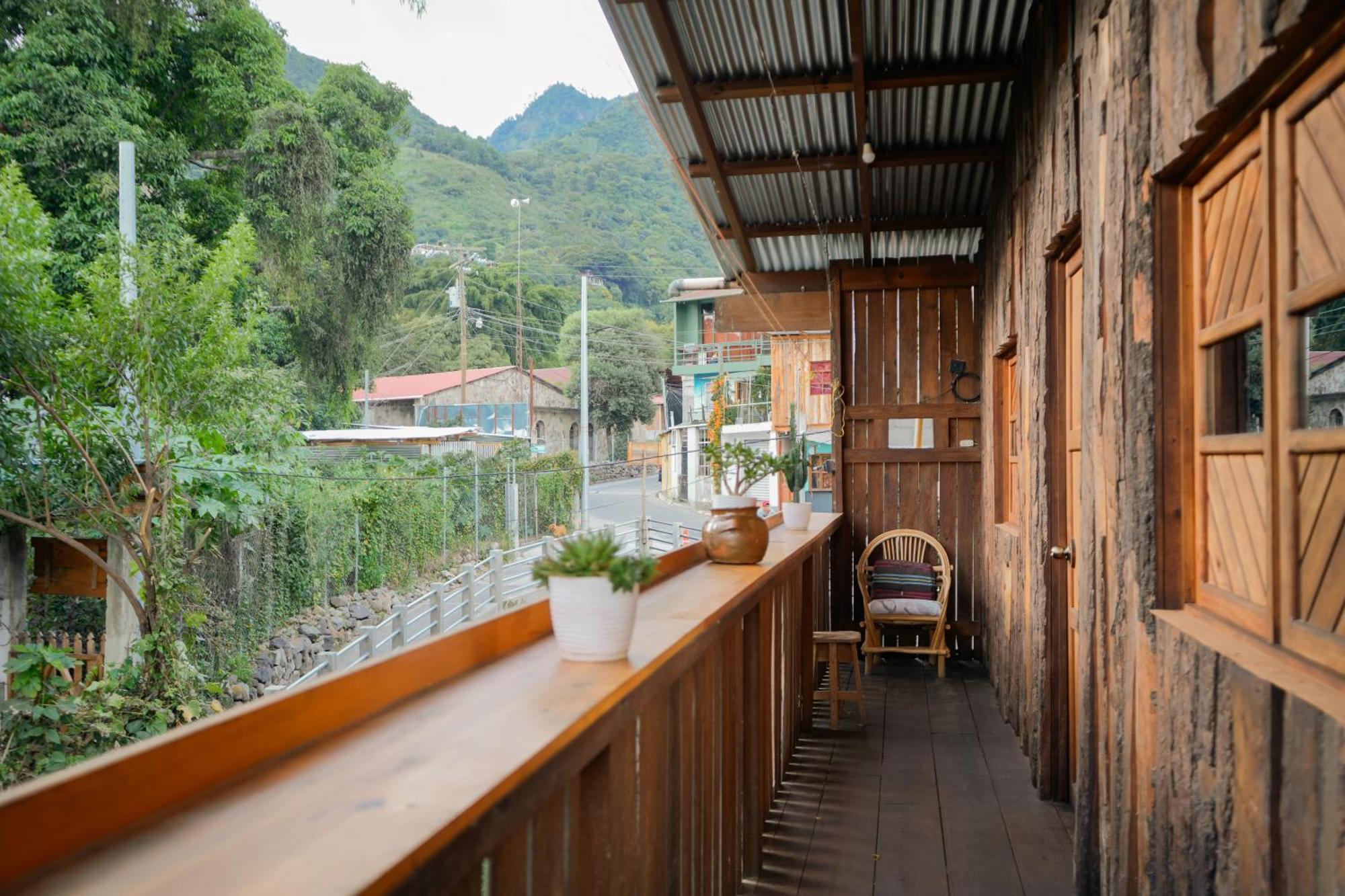 Casa Madera Hostel San Marcos La Laguna Exterior photo